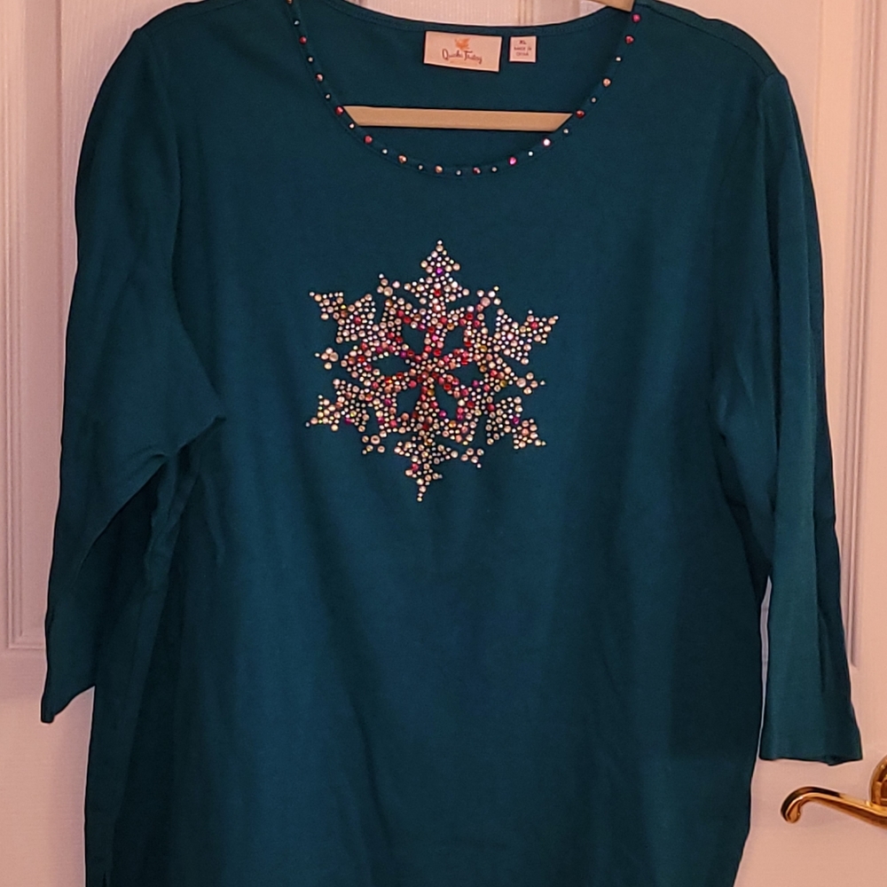 QUACKER FACTORY / HOLIDAY TOP
